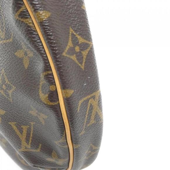 LOUIS VUITTON Brown Monogram Shoulder Bag - Picture 3 of 9